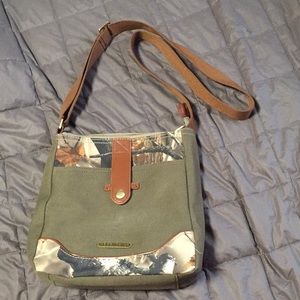 Legendary Whitetails cross body purse